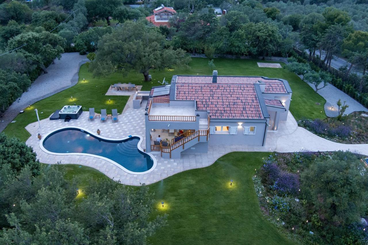 Villa Golden Root Real Estate 圣特奥多罗 外观 照片