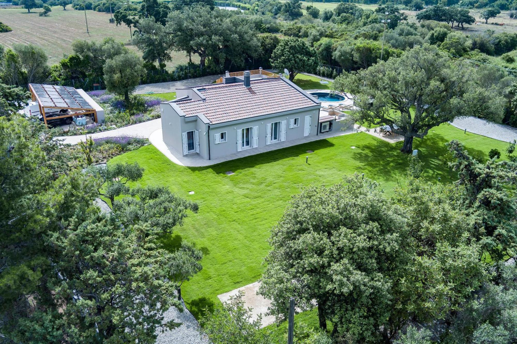 Villa Golden Root Real Estate 圣特奥多罗 外观 照片